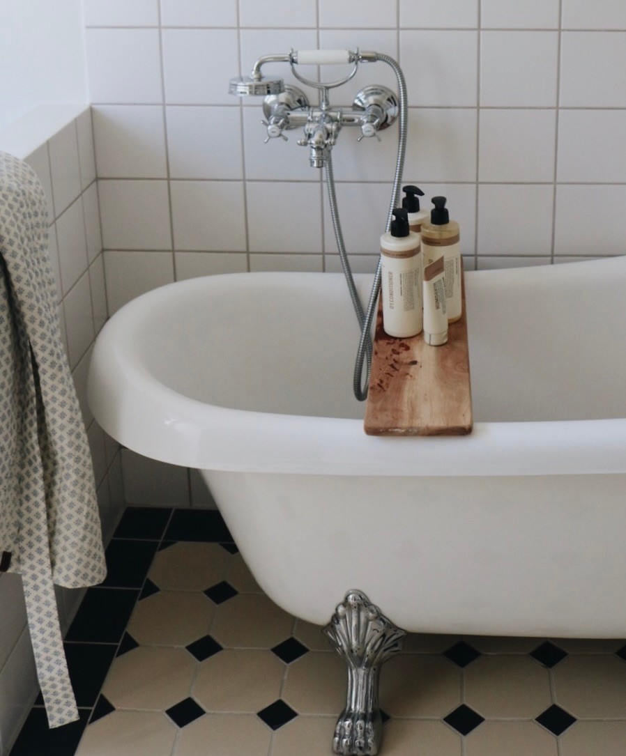 HUMDAKIN SKU268 CONDITIONER SKU583 FOOT CREAM 2