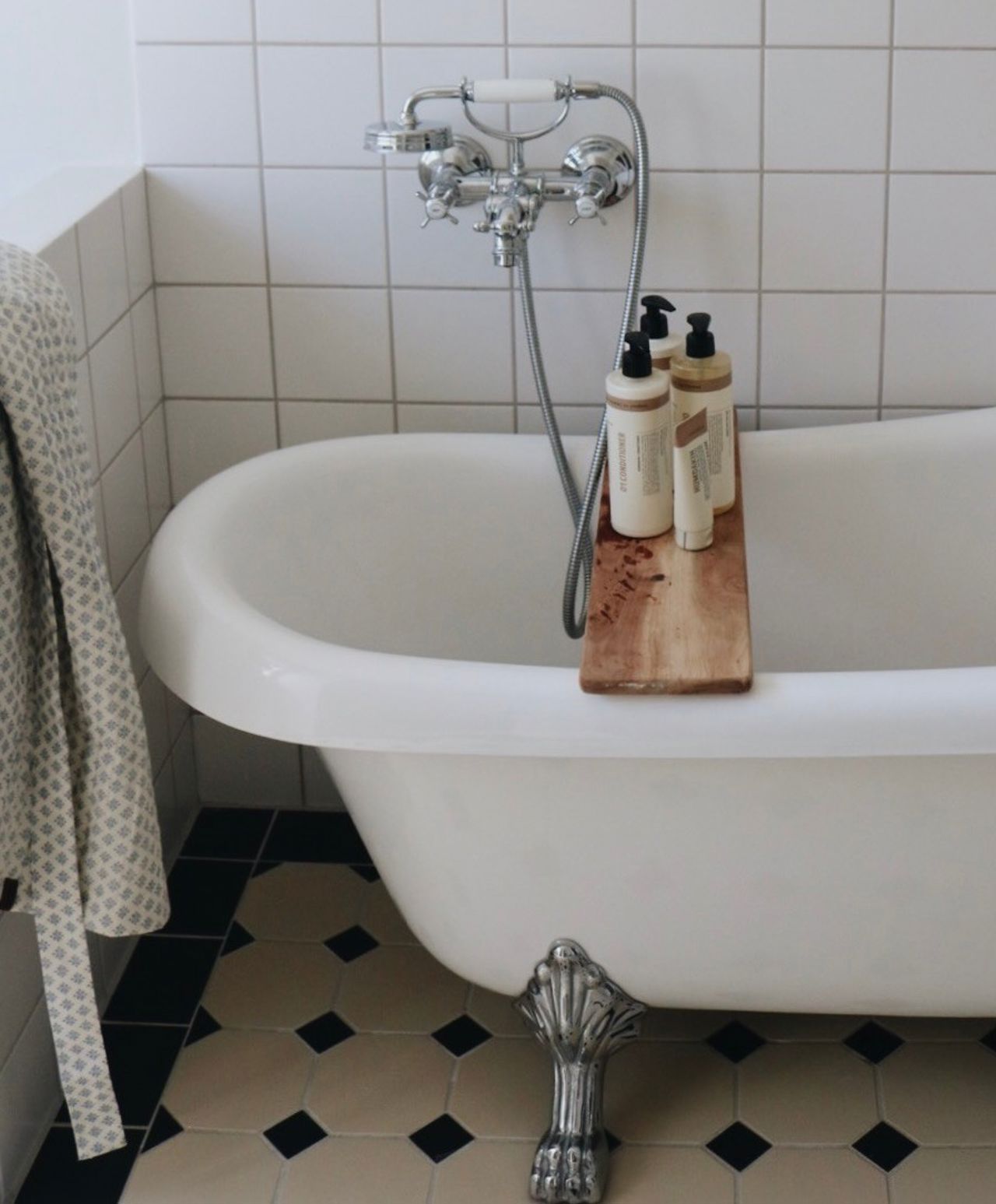 HUMDAKIN SKU268 CONDITIONER SKU583 FOOT CREAM 2